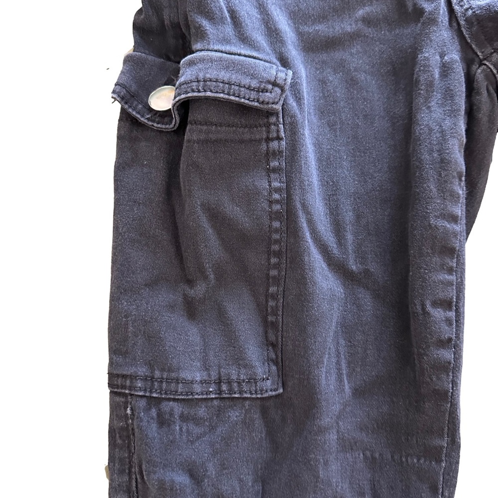 Hot Topic Charcoal Cargo Pants - Picture 2 of 5